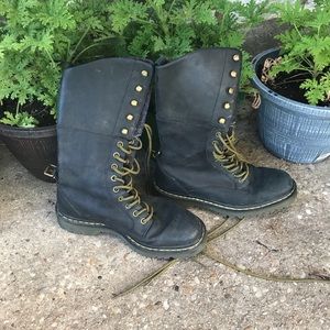 Dr.Martens boots triumph 1914 combat boot